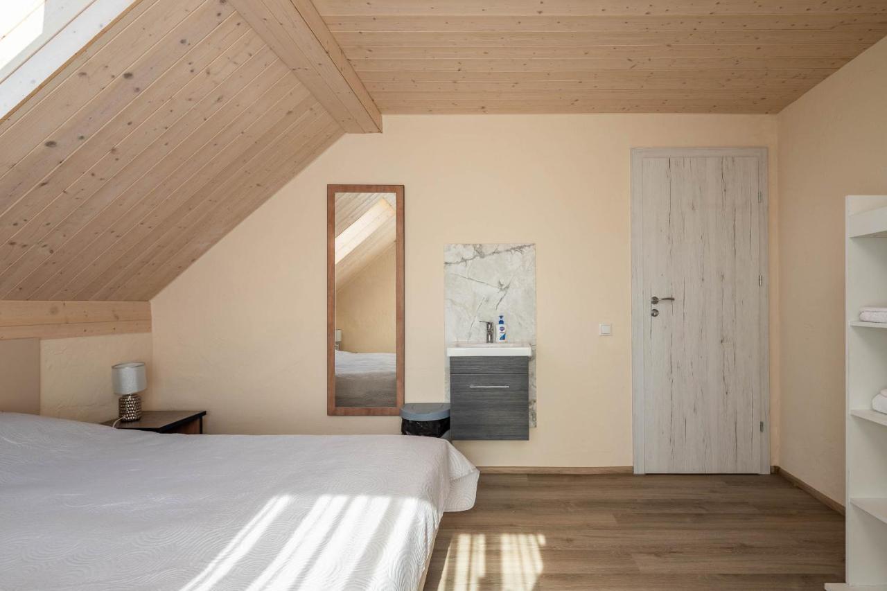 Kuren Hostel Каркле Экстерьер фото