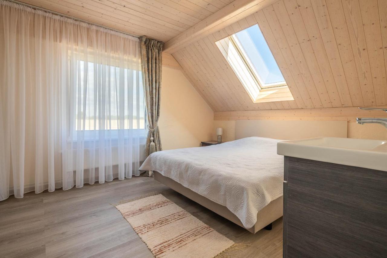 Kuren Hostel Каркле Экстерьер фото