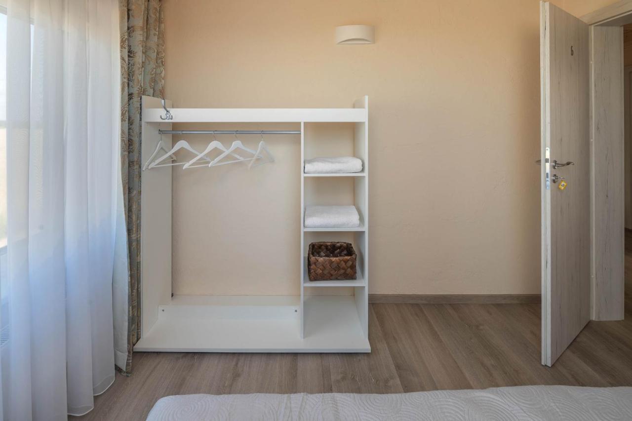 Kuren Hostel Каркле Экстерьер фото