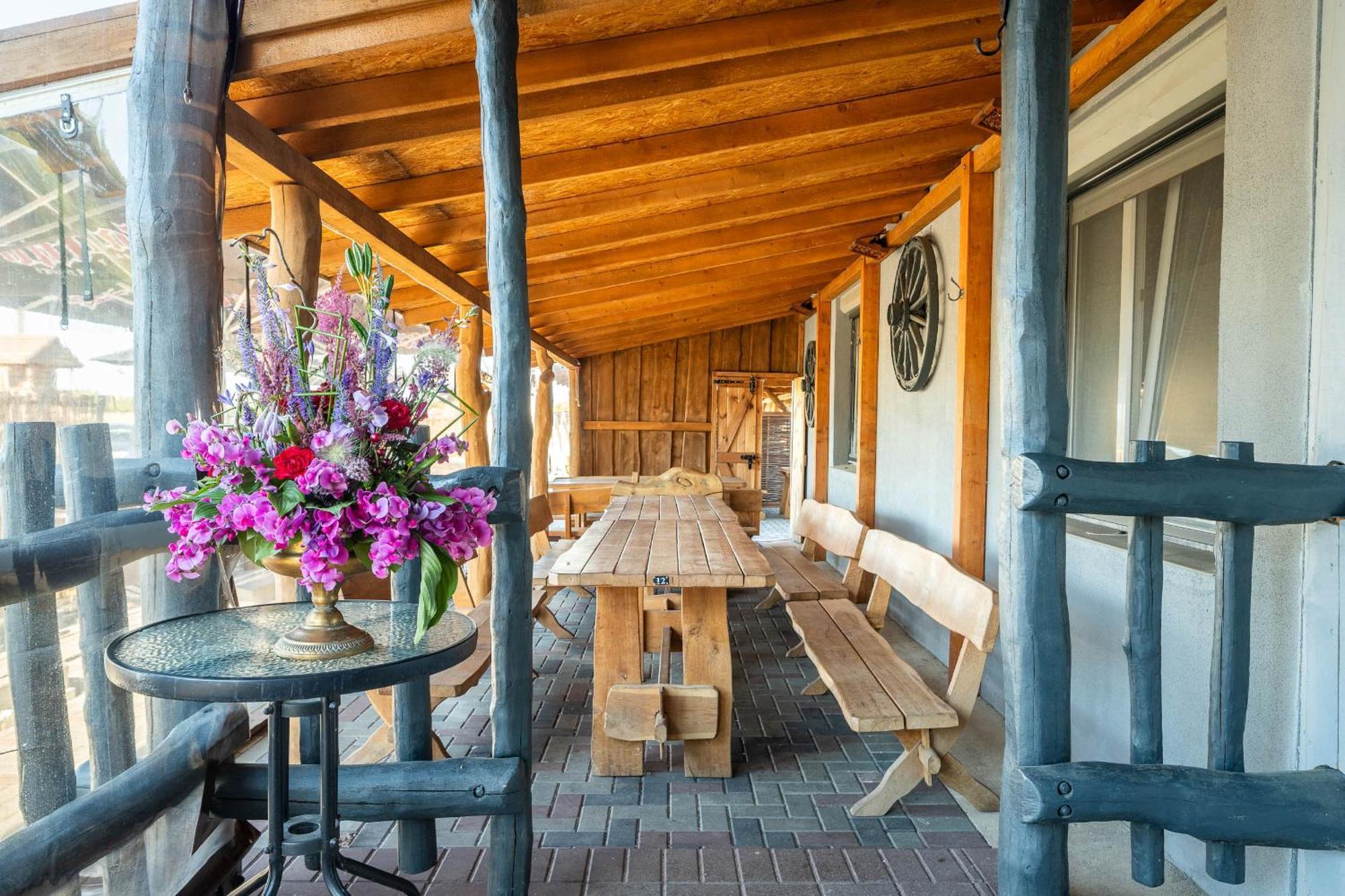 Kuren Hostel Каркле Экстерьер фото